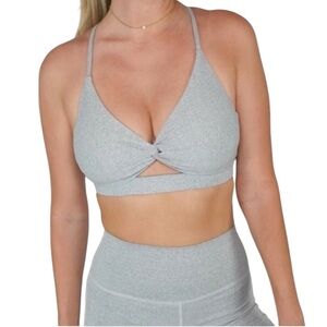 ❤️ TIER Cookie & Cream Gray Twist Front Sports Bra size large